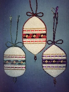 Sew Fun Vintage Christmas Ornament Stitch Chart (1997) All That Glitters - Picture 1 of 3