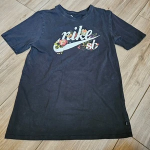 Nike Black Floral Print Swoosh White Logo T-Shirt Women's Small Rare - Picture 1 of 5