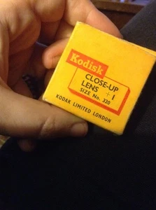 vtg kodak close up lens + 1 size 320 mounts 29-32 vgc Kodak London UK made - Picture 1 of 4