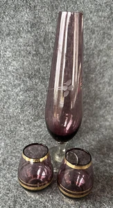 Vintage MCM Purple Amethyst Floral Etched Bud Vase and Two Cordial Shot Glasses - Picture 1 of 20