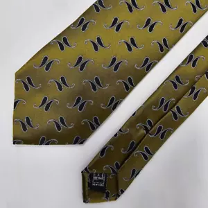 IKE BEHAR SILK TIE OLIVE GREEN BLACK GEOMETRIC PATTERN SATIN LUXURY 3.25" X 58" - Picture 1 of 3