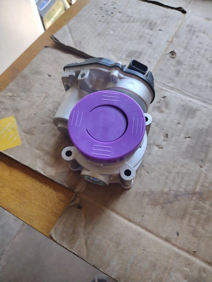 Cuerpo del acelerador TechSmart S20067 inyección de combustible Ford Escape Fusion C-max MKZ Milan Foto 1 de 4