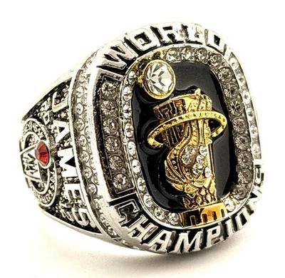 NBA / Anillo Campeonato Miami Heat 2012 / James Foto 1 de 4