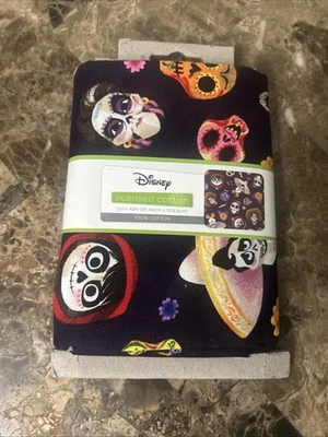 Lote de acolchado de tela de algodón Disney Coco 1 yarda Riley Blake Amor Eterno Crafty Chica Foto 1 de 2