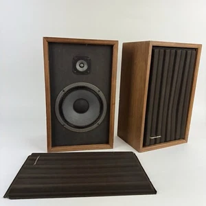 Altavoces de madera vintage realistas Radio Shack Tandy Corp nogal MC-1200 8 ohmios - Imagen 1 de 7
