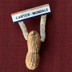 Prendedor figurativo Jimmy Carter Mondale Peanut 1976 campaña presidencial de colección pinback - Imagen 1 de 13