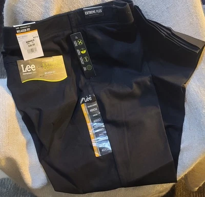 Lee Men's Extreme Motion Relaxed Fit Khaki Pants Black Size 40W X 32L - Image 1 of 3