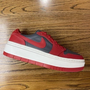 Nike Air Jordan 1 Elevate Low Sneakers Donna Rosso Nero NUOVE Taglia 9,5 - Foto 1 di 7