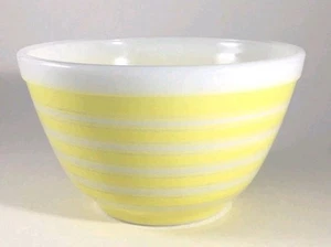 Pyrex Yellow Stripe #401 Mixing Bowl 1 1/2 Pt Vintage 1965-67 Rainbow Bands USA - Picture 1 of 5