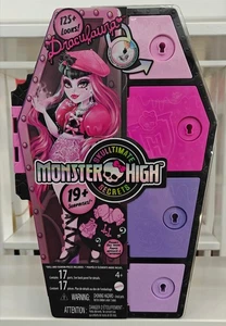 *Neu in OVP* Monster High DRACULAURA Skulltimate Secrets Series 1 HKY60 G3 2022 Locker - Bild 1 von 2