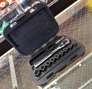 Craftsman 11 Pc 1/4" Drive SAE Socket/Ratchet Wrench Set #934860 - Picture 1 of 5
