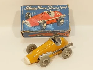 Schuco 1040 Ferrari Microracer mit Bildbox (74098) - Bild 1 von 13