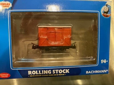 Narrow Gauge Trains by Bachmann - Narrow Gauge Box Van Red - 77209 - Image 1 of 2