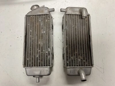 Radiadores radiadores izquierdo y derecho OEM 2004 2005 2006 Suzuki RM-Z250 RMZ 250 Foto 1 de 4