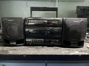 Sony CFS-1055 AM/FM Cassette Player Boombox 5-Band Equalizer Mega Bass - Picture 1 of 8