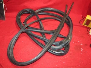 2021 DENALI SUNROOF RUBBER GASKET SEAL - Picture 1 of 3