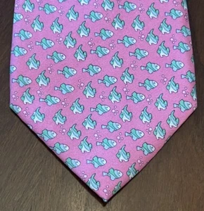 Izod Pink 100% Silk Men’s Neck Tie Made In China Fish Print - Picture 1 of 9