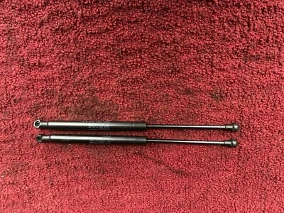  BMW 128I 135I E88 OEM 08-13 PAR AMORTIGUADOR CAPÓ DELANTERO IZQUIERDO Y DERECHO   Foto 1 de 4