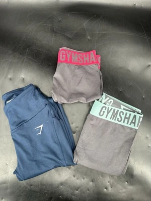 批量 3 件 Gymshark 紧身短裤 XS 健身房 粉色 海军蓝 — 第 1/4 张图片