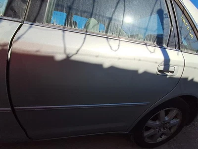 Used Rear Left Door Assembly Rear Side fits: 2001 Toyota Avalon Rear Left Grade - Изображение 1 из 4