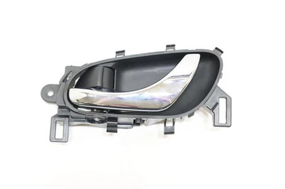 Manija de puerta interior Rogue Except Sport 2014-2020 izquierda 80671-7fl0b Foto 1 de 4