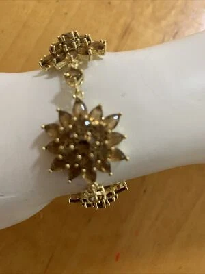 $95 CAROLEE Pulsera Cristal Flor Tono Oro 7" JS 900D Foto 1 de 4
