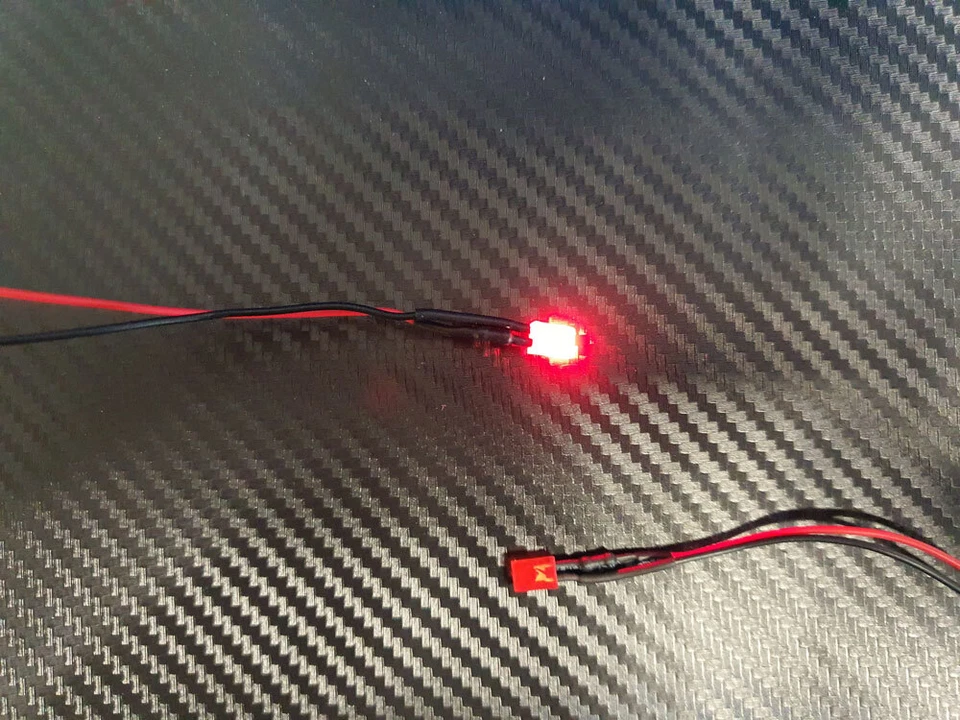 LED 2x5x7 mm ROT 6-12V fertig verlötet Beleuchtung für Ihr RC-CAR Boot Flugzeug - Bild 1 von 1