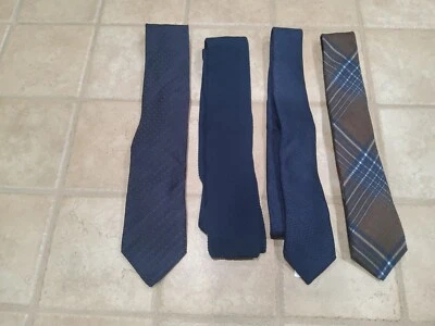 Lote de 4 Corbatas Zara Azul 100% Poliéster y 100% Algodón Hombre Hechas en Italia Foto 1 de 4