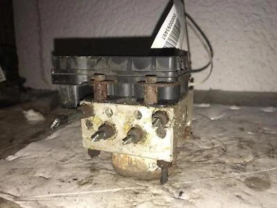 Conjunto de bomba y motor ABS usado se adapta a: Mazda MPV 2003 montaje rueda de 15`` Foto 1 de 4