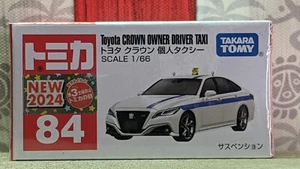 TOMICA #84 TOYOTA CROWN OWNER DRIVER TAXI 1/66 SCALE NEW IN BOX [WYL] USA STOCK! - Picture 1 of 4