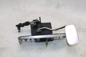 01-04 SUZUKI INTRUDER 1500 VL1500 OEM RIGHT DRIVER FOOT REST W PEDAL - Picture 1 of 11