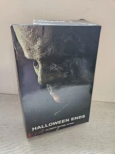 NEU NECA Halloween Ends Ultimate Michael Meyers Figur + Zubehör *Zerrissene Box - Bild 1 von 6