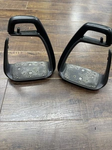 Freejump Soft Up Classic Stirrups-Red/Black - Photo 1/5