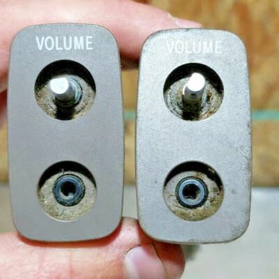 Toyota Sequoia Aux Jack 86192-34010 2002 juego usado dos par marrón tostado 01 03 04  Foto 1 de 4