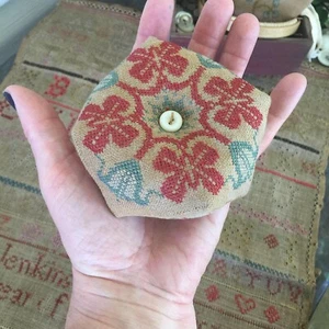 Hannah's Sampler Biscornu~Stacy Nash Primitives - Picture 1 of 1