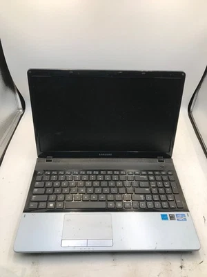 Samsung 300E Intel Core i3-2330M 15" Laptop- DOES NOT POWER/PARTS ONLY -MZ - Immagine 1 di 4