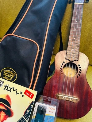 Leolani long neck soprano ukulele LM-2SL mahogany with sheet music tuner - Image 1 of 4
