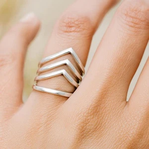 Anillo Ajustable de Diseñador, Plata Micro GS Banda Mujeres Elegante Boho Pulgar Joyería - Imagen 1 de 5