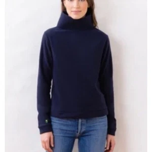 Dudley Stephens marineblauer Pullover mit Trichterkragen in Biesen Größe Medium - Bild 1 von 6