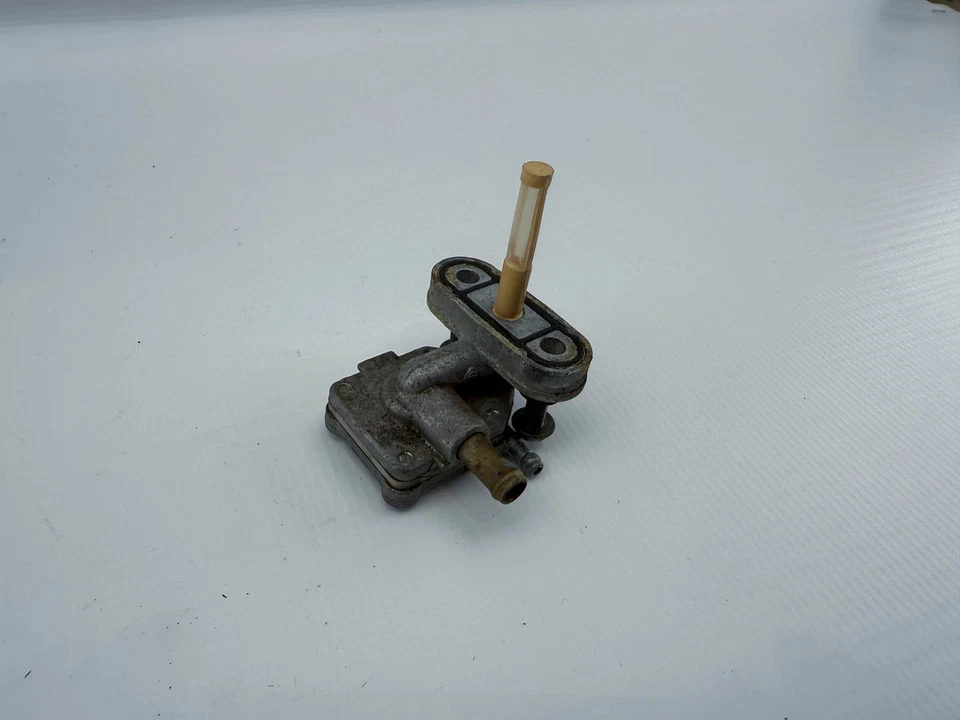 Yamaha BT1100 Bulldog grifo de combustible Fuel Petrol Tap Valve Pet Cock (5) 03' Foto 1 de 4