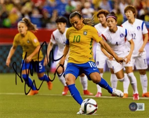MARTA SIGNED AUTOGRAPHED 8x10 PHOTO WORLD CUP BRAZIL SOCCER GOAT BECKETT BAS - Picture 1 of 2