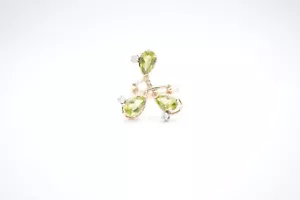 14K Yellow Gold 3 Pear Shape Peridot and Diamond Triangle Ring - Picture 1 of 8
