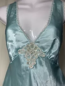 Vintage Satin Dessous Nachthemd Perlen Spitze glänzend flüssig Gr. Small hoher Schlitz - Bild 1 von 12