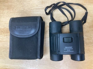 Bushnell TROPHY Binoculars waterproof 8x25 FOV 357ft @ 1000yds w/ Case - Picture 1 of 12