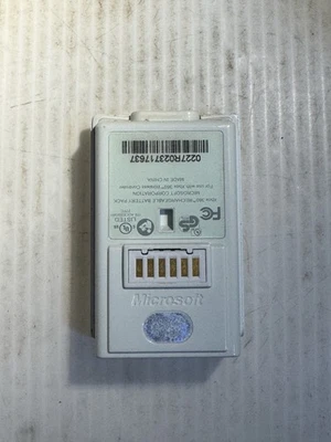 官方微软 Xbox 360 白色充电电池组控制器原始设备制造商  — 第 1/3 张图片