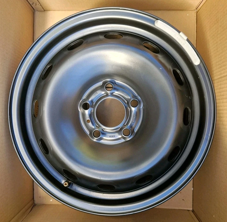 16"RENAULT TRAFIC MK3 (2014-25), VIVARO(2014-19) GENUINE BLACK  STEEL WHEEL - Image 1 of 1