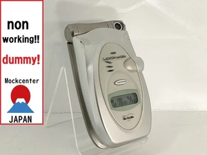 【Factice !】 Panasonic P751V LookWalk (couleur sil) docomo-japon téléphone portable qui ne fonctionne pas - Photo 1 sur 3