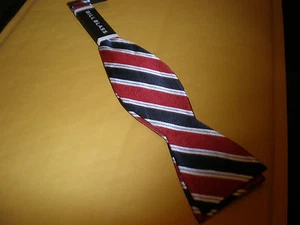 BILL BLASS RED BLUE WHITE BOW TIE NEW WITH TAG - Picture 1 of 1