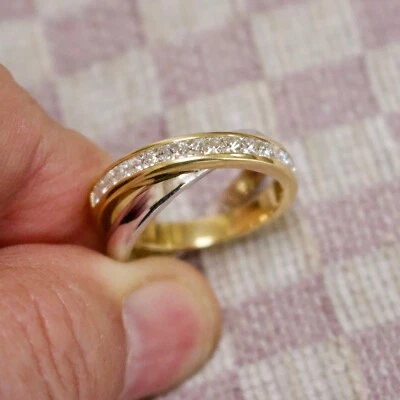 NOS 1.50ct. PRINCESS CUT NATURAL DIAMOND (VS/G) CROSSOVER BAND RING (18K gold) - Image 1 of 4