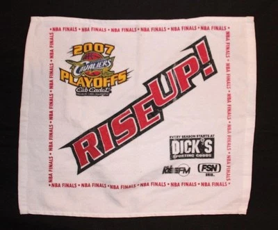 NBA CLEVELAND CAVS BALONCESTO 2007 PLAYOFF RALLY TOALLA ARENA PROMOCIÓN POLLAS VARIANTE Foto 1 de 4